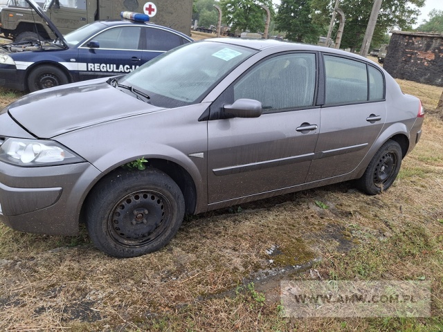 Samochód osobowy RENAULT MEGANE 1,6 